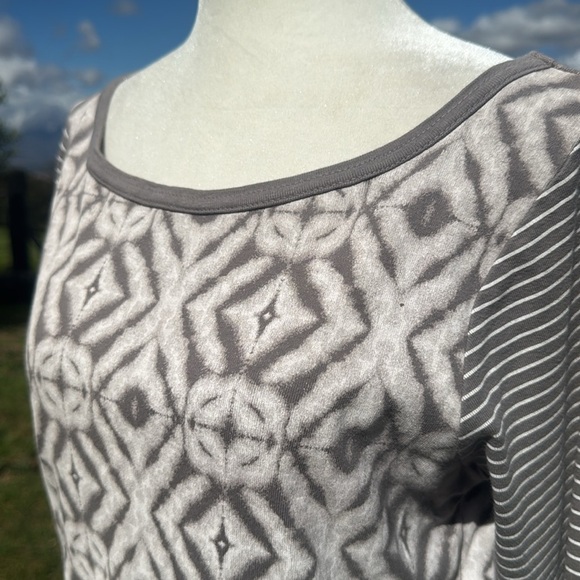 Fresh Produce Gray Printed Boatneck Top Small - Picture 2 of 5